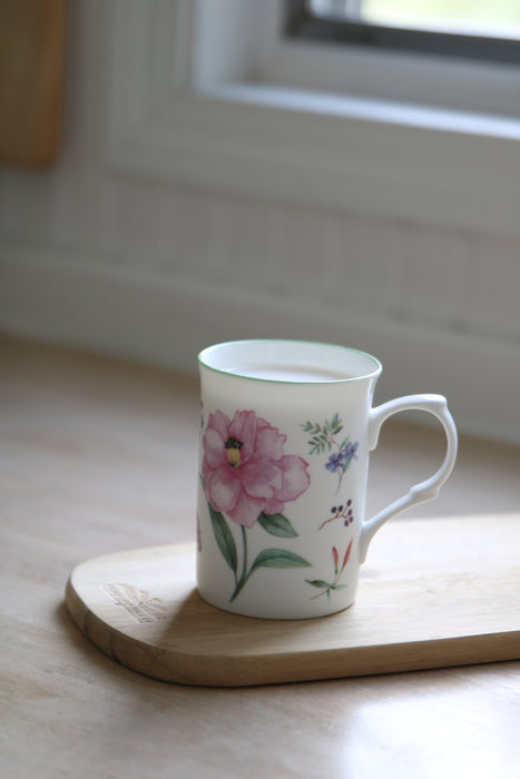 Recycled Teacup Candles