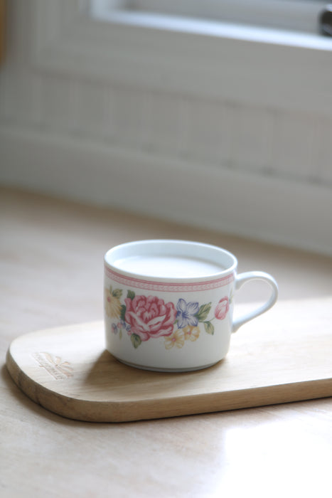 Recycled Teacup Candles