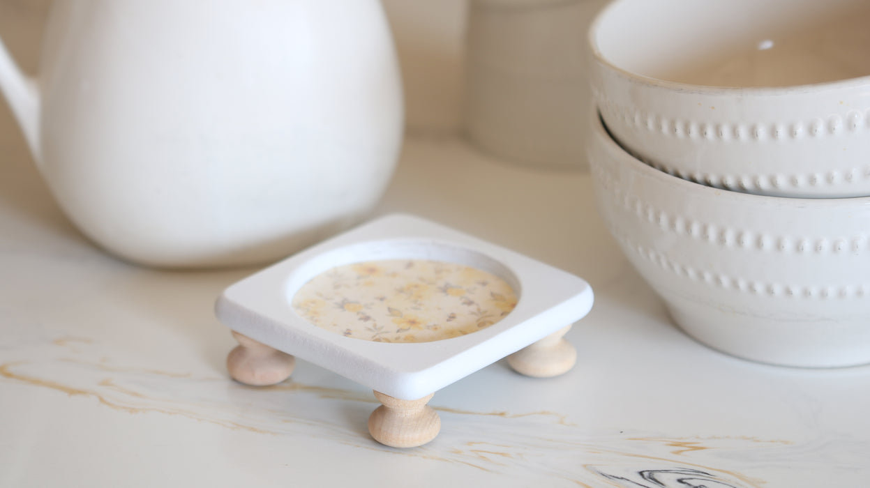 Recycled Teacup Eucalyptus Lavender Candle with Wooden Riser