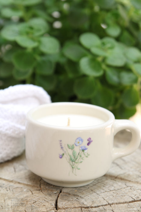 Recycled Teacup Candles
